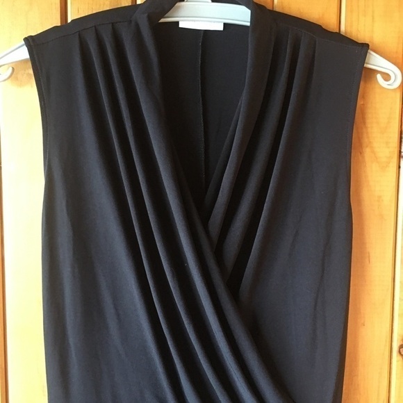 NEW York and Co stretch romper with pockets - Picture 3 of 8